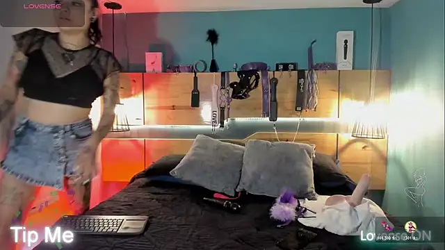 ChloeAllennn online show from 6, 11, 2025