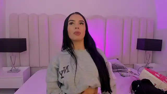 Antonella Smiith  online show from 25, 2, 2026