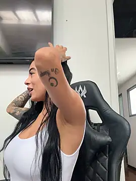 Antonella Smiith  online show from 7, 4, 2026