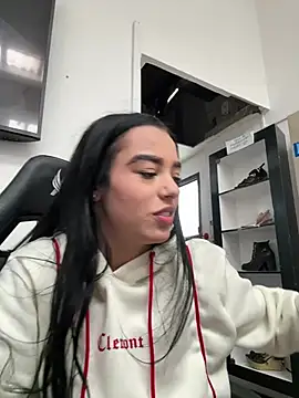 Antonella Smiith  online show from 15, 4, 2026