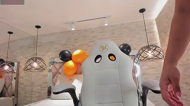 celene midnight online show from 31, 10, 2025