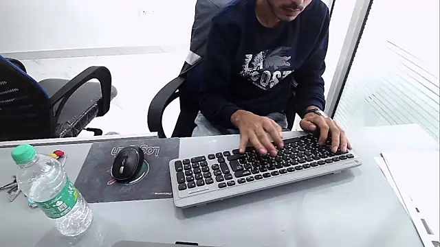 rahulkajuuu0909 online show from 28, 11, 2025