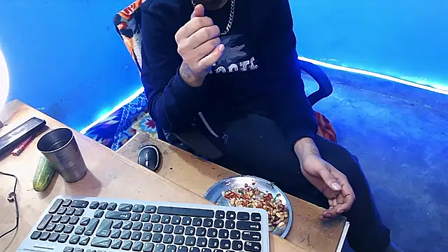 rahulkajuuu0909 online show from 17, 12, 2025