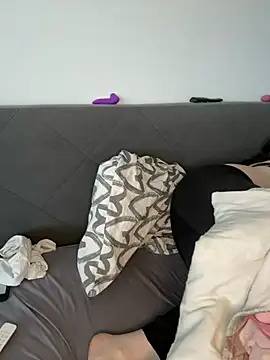 curvy eina online show from 28, 2, 2025