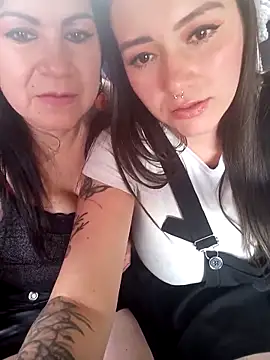 Luna kitty online show from 7, 3, 2025