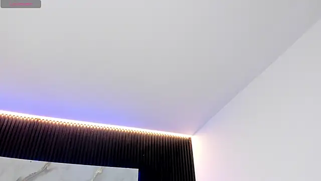 Ivaannaa  online show from 15, 10, 2025