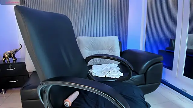 Ivaannaa  online show from 16, 12, 2025