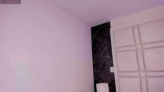 Ivaannaa  online show from 21, 3, 2026