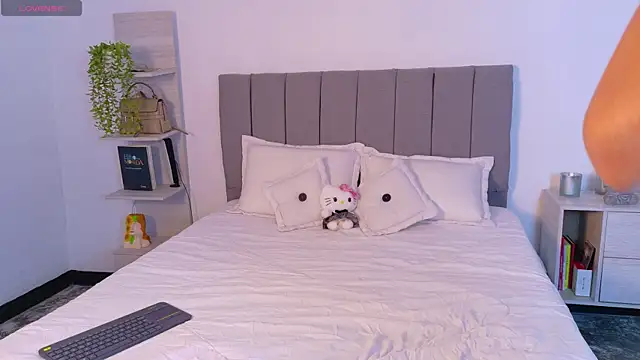 zarahCute online show from 22, 11, 2025