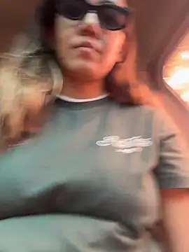 natashaleightt online show from 4, 4, 2026