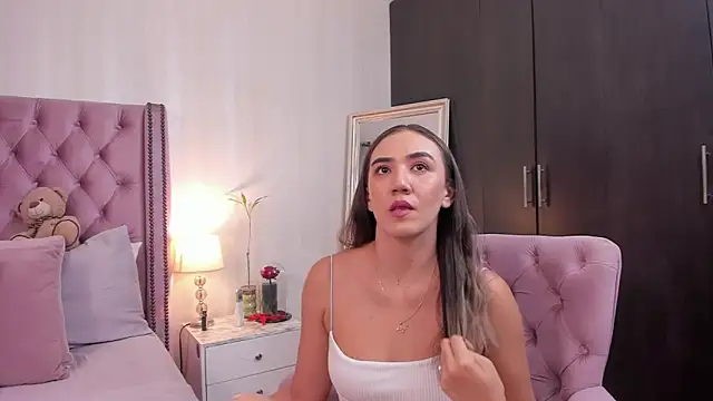 natashaleightt online show from 15, 2, 2026