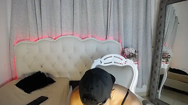 Snapshot of Javier_Hot27 chatting on 26, 2, 2025 Javier Hot27 online show from 26, 2, 2025