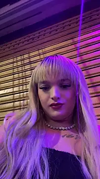 ScarletThompsonx online show from 12, 4, 2026