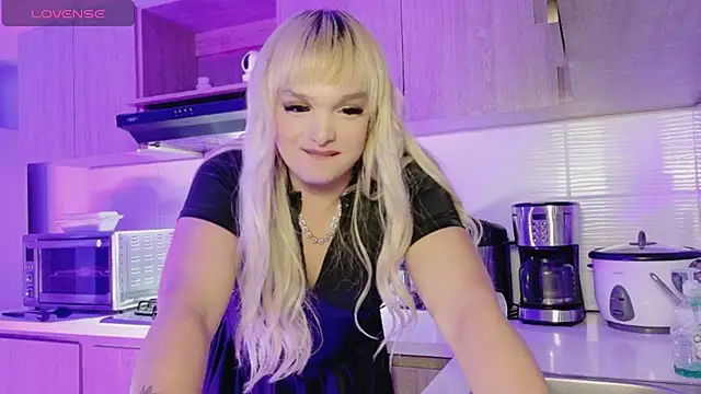 ScarletThompsonx online show from 24, 3, 2026