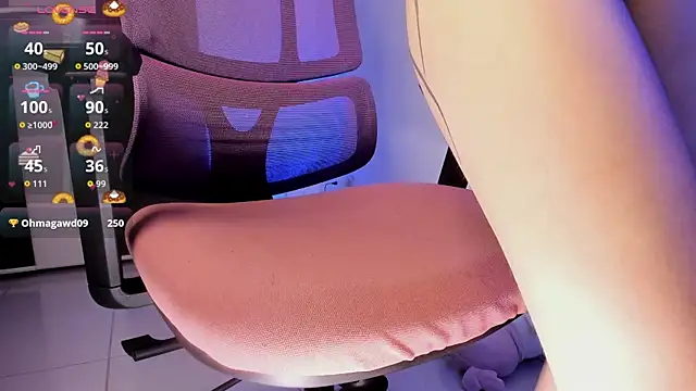 MiaWilsson  online show from 3, 10, 2025