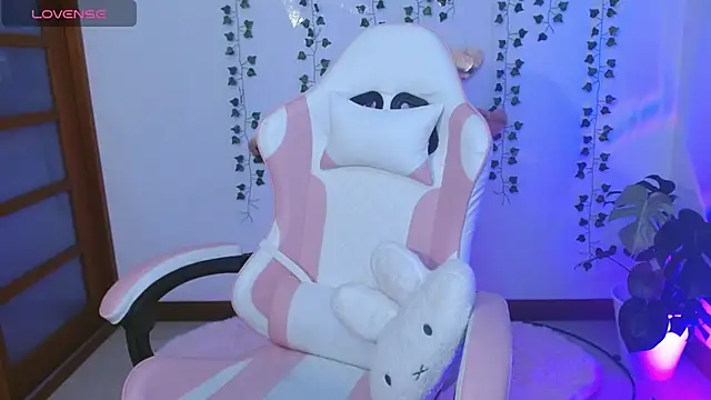 Snapshot of hellokitty__valery chatting on 10, 7, 2026 hellokitty valery online show from 10, 7, 2026