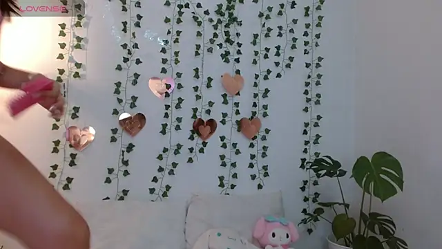 hellokitty  valery online show from 11, 4, 2026