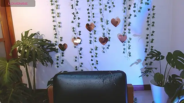 Snapshot of hellokitty__valery chatting on 28, 4, 2026 hellokitty valery online show from 28, 4, 2026