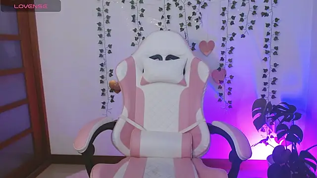 Snapshot of hellokitty__valery chatting on 23, 7, 2026 hellokitty valery online show from 23, 7, 2026