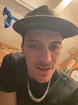 Polaroid White online show from 22, 11, 2025