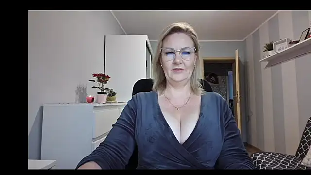 DianaLive online show from 16, 12, 2025