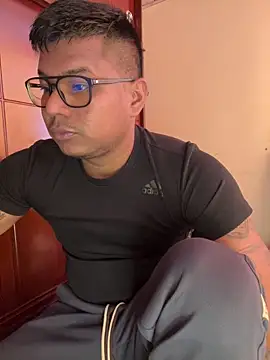 Saipuer31 online show from 14, 4, 2026