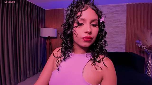 hannah thomson  online show from 2, 10, 2025