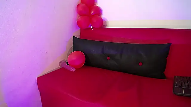 Snapshot of Parysscott chatting on 5, 3, 2025 Parysscott online show from 5, 3, 2025