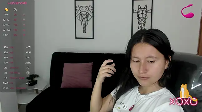 xoxo kiitty online show from 2, 3, 2025