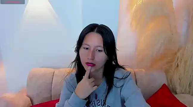 xoxo kiitty online show from 11, 3, 2025