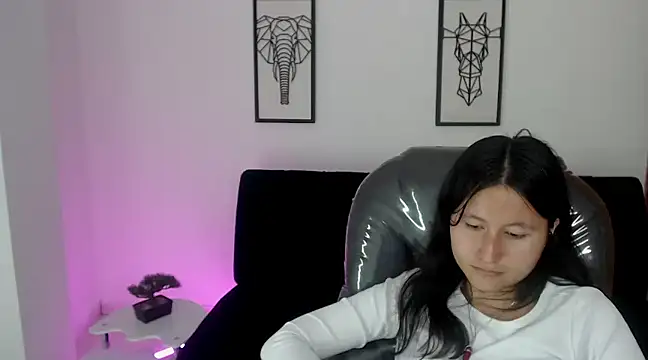 xoxo kiitty online show from 1, 3, 2025