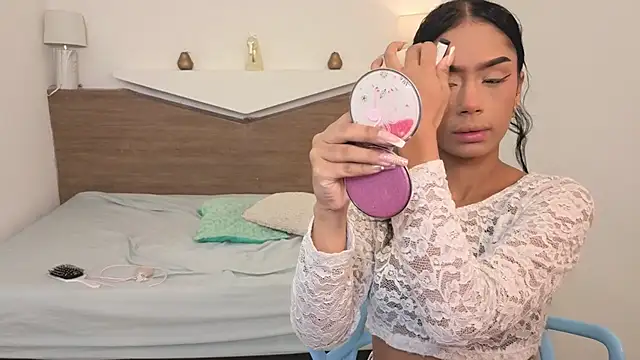 ChloeMoon9 online show from 13, 1, 2026