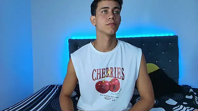 Maximiliano  Fire online show from 15, 9, 2025