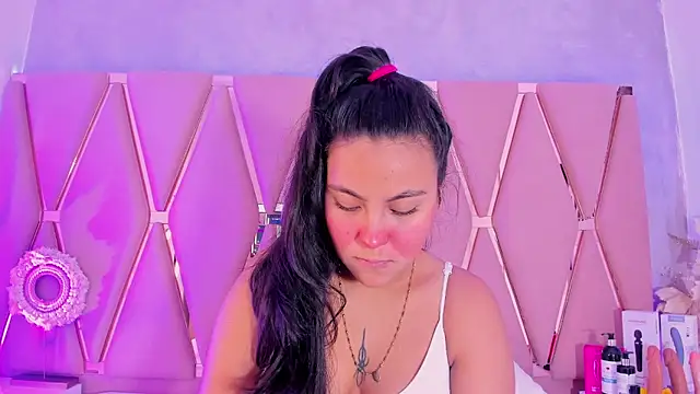 Emily Black1 online show from 13, 1, 2026