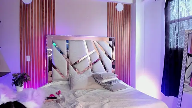 sweetviolet   online show from 20, 3, 2025