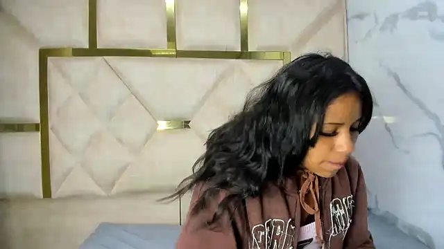 Snapshot of Kendall_6669 chatting on 16, 12, 2025 Kendall 6669 online show from 16, 12, 2025