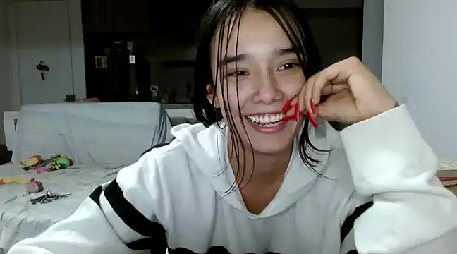  luna 777 online show from 25, 2, 2025