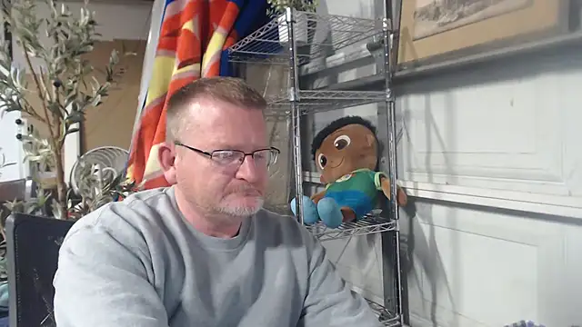 Randomoldguy615 online show from 23, 3, 2025