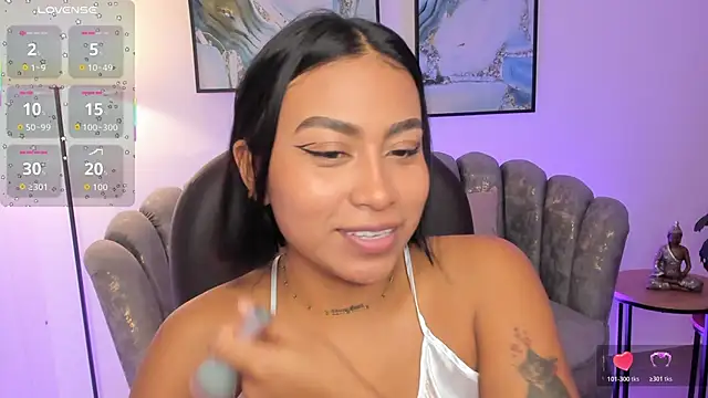 Ivyy Moon  online show from 27, 11, 2025