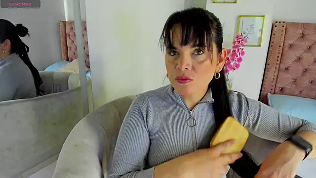 Snapshot of laura_hotties chatting on 10, 6, 2026 laura hotties online show from 10, 6, 2026