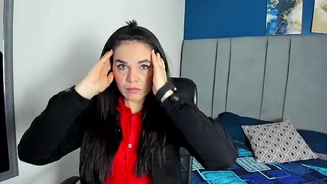 laura hotties online show from 9, 2, 2026