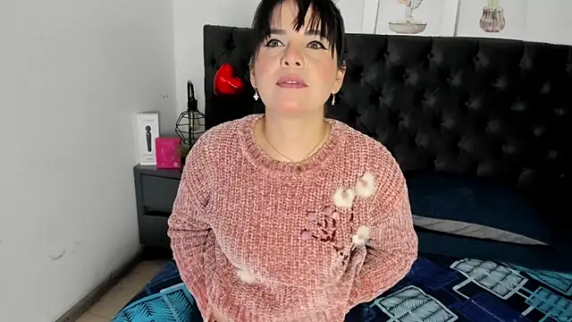 laura hotties online show from 25, 2, 2026