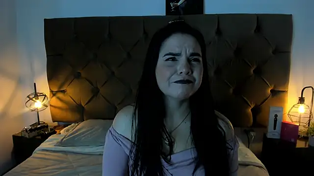 laura hotties online show from 31, 3, 2026