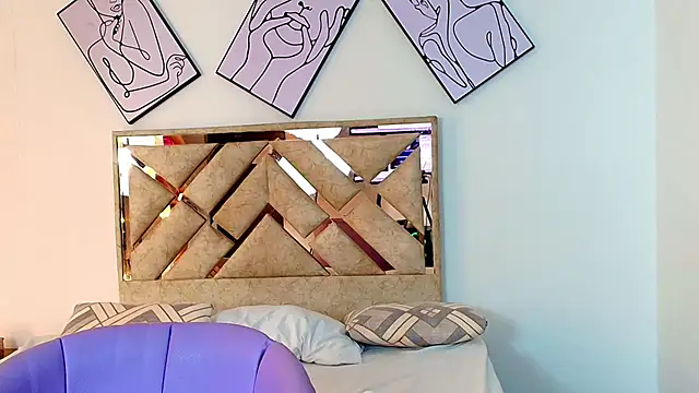 ZaraRousse online show from 11, 10, 2025