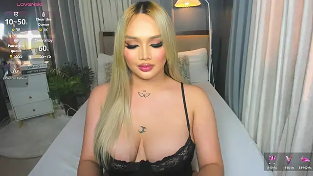 KylieSonique online show from 18, 3, 2025