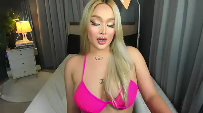 KylieSonique online show from 3, 3, 2025