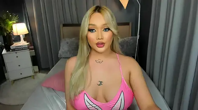 KylieSonique online show from 6, 3, 2025