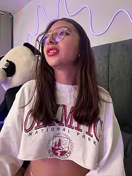 Dirty-Bunnyyy online show from 15, 5, 2026