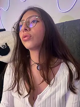 Snapshot of Dirty-Bunnyyy chatting on 15, 6, 2026 Dirty-Bunnyyy online show from 15, 6, 2026