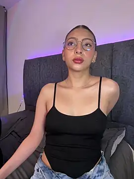 Dirty-Bunnyyy online show from 3, 4, 2026